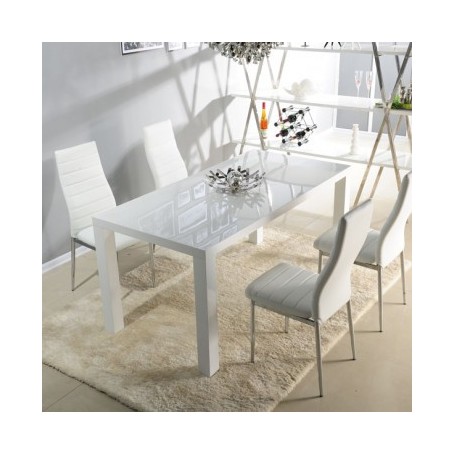 The choice of table and chairs depends mainly on your style